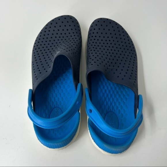 Crocs Perforated Slingback closed toe slip ons. - Picture 2 of 6